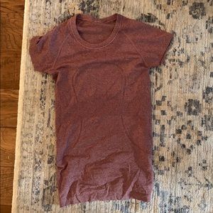 Lululemon top